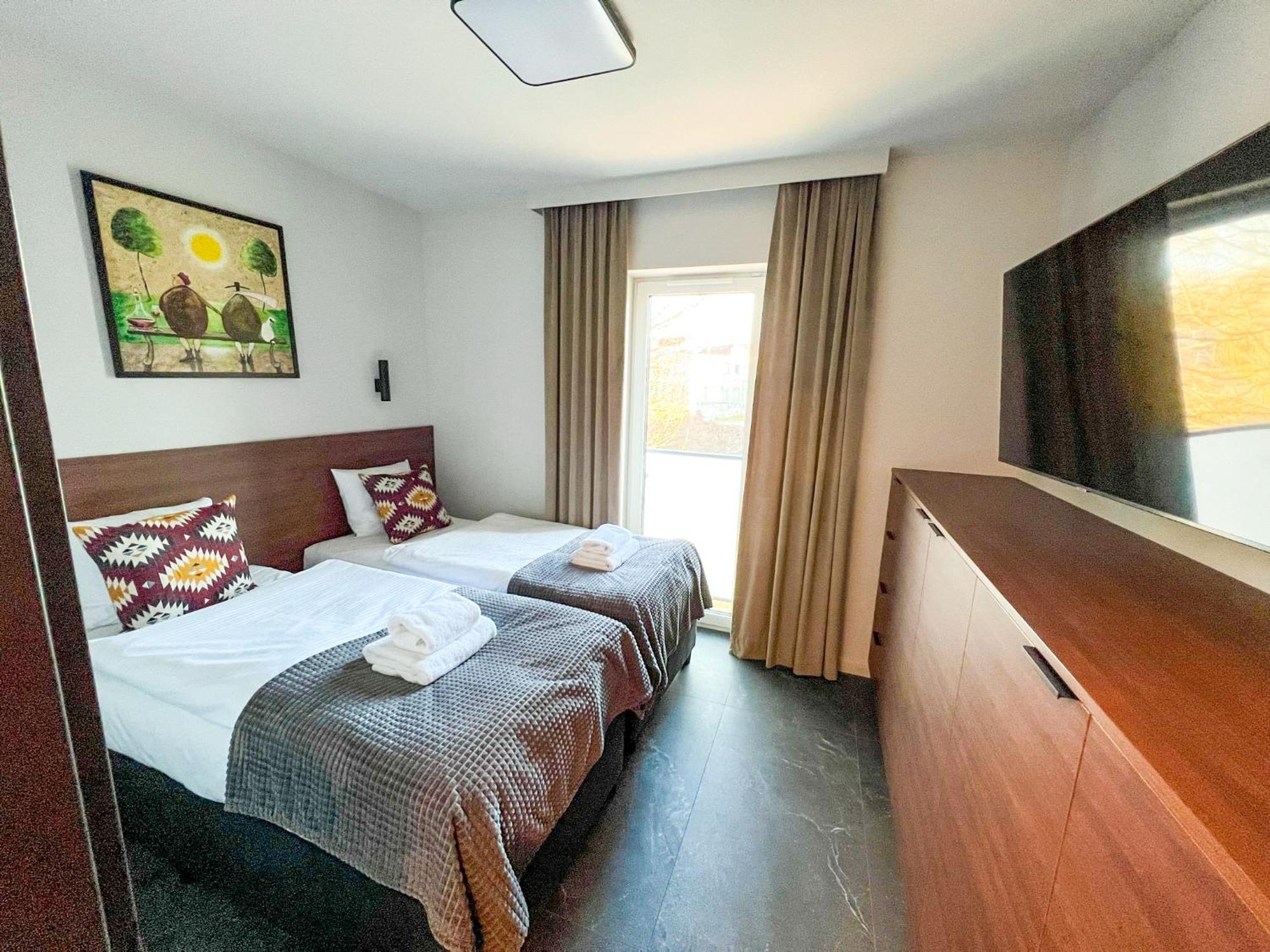 Apartamenty Centrum Park Twardowskiego 4 Зелёна-Гура Экстерьер фото